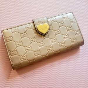 GUCCI GG Guccissima Leather Bifold Continental Long Wallet with Gold Heart Clasp